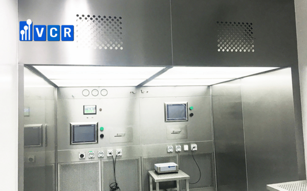 Ergonomics trong Dispensing Booth: thiết kế quanh thao tác của người vận hành
